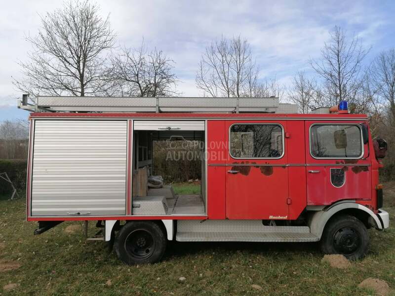 Mercedes Benz Lp 709 Vatrogasni kamion