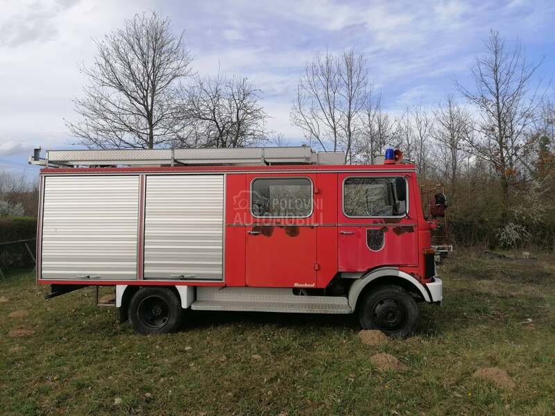 Mercedes Benz Lp 709 Vatrogasni kamion
