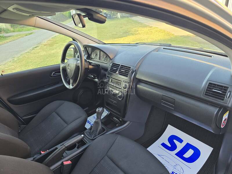 Mercedes Benz A 150 1.5b