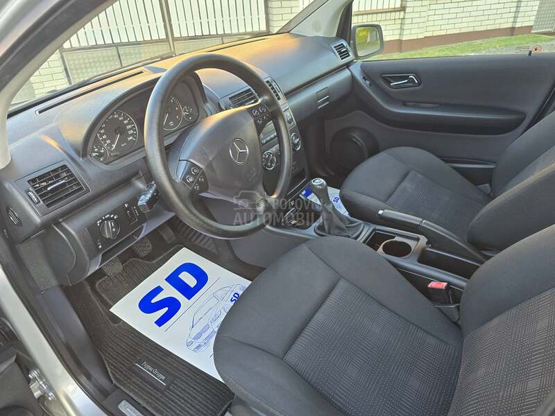 Mercedes Benz A 150 1.5b