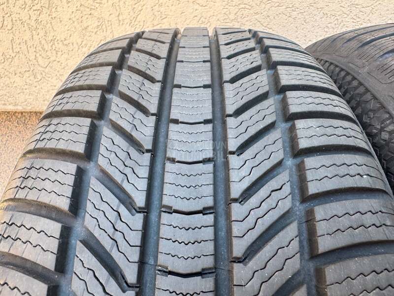 Continental 235/55 R18 Zimska