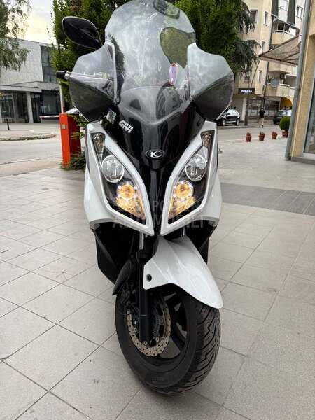 Kymco Downtown 300i