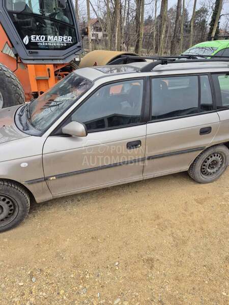 Opel Astra F 