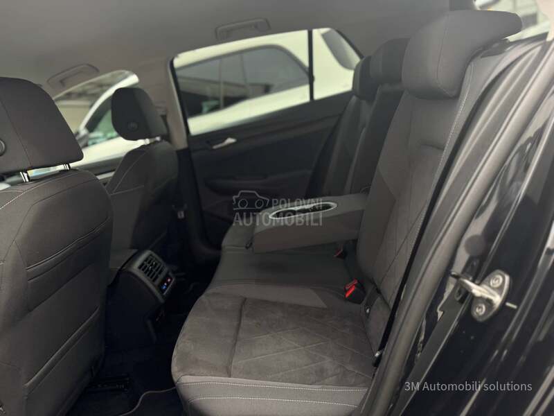 Volkswagen Golf 8 2.0D/STYLE/LED