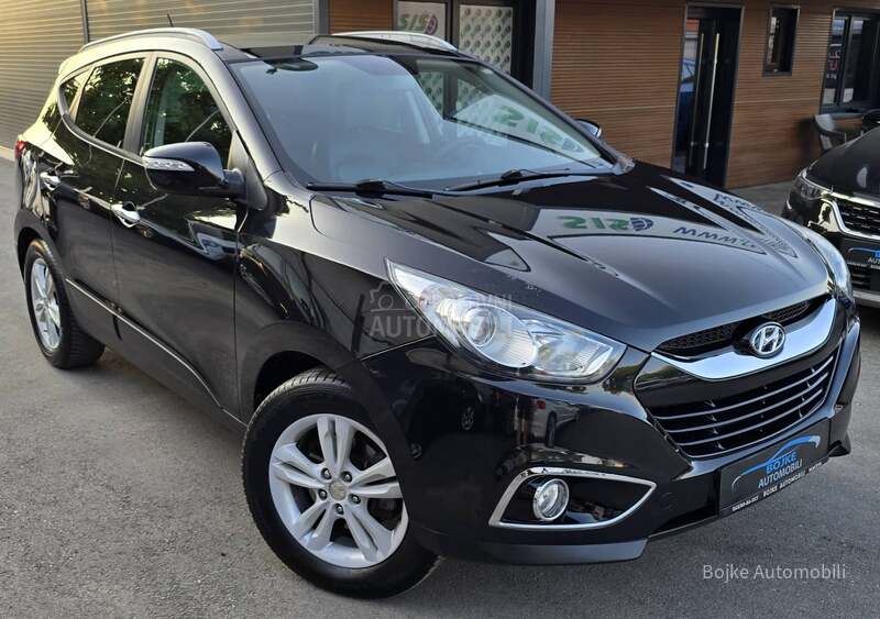 Hyundai ix35 2.0CRDI 4x4 F.U.L.L