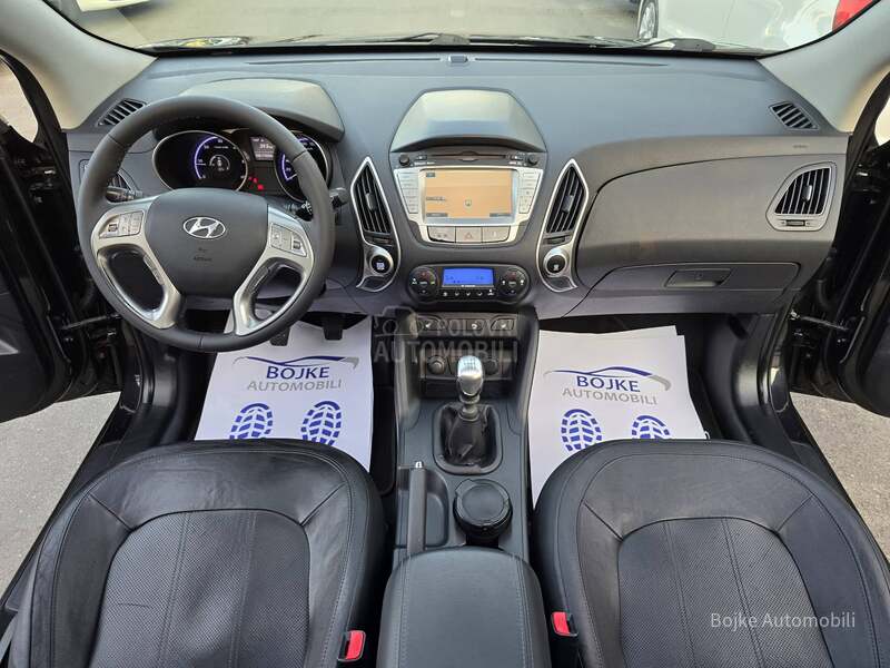 Hyundai ix35 2.0CRDI 4x4 F.U.L.L