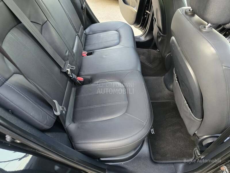 Hyundai ix35 2.0CRDI 4x4 F.U.L.L