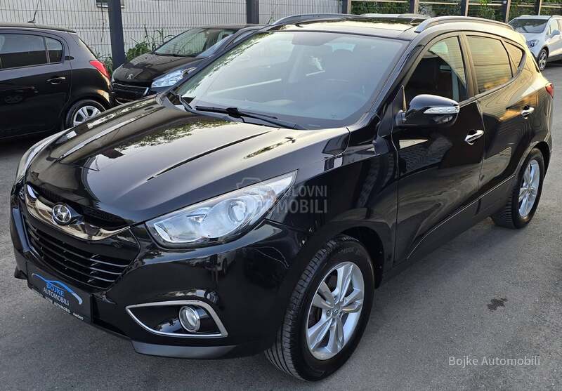 Hyundai ix35 2.0CRDI 4x4 F.U.L.L