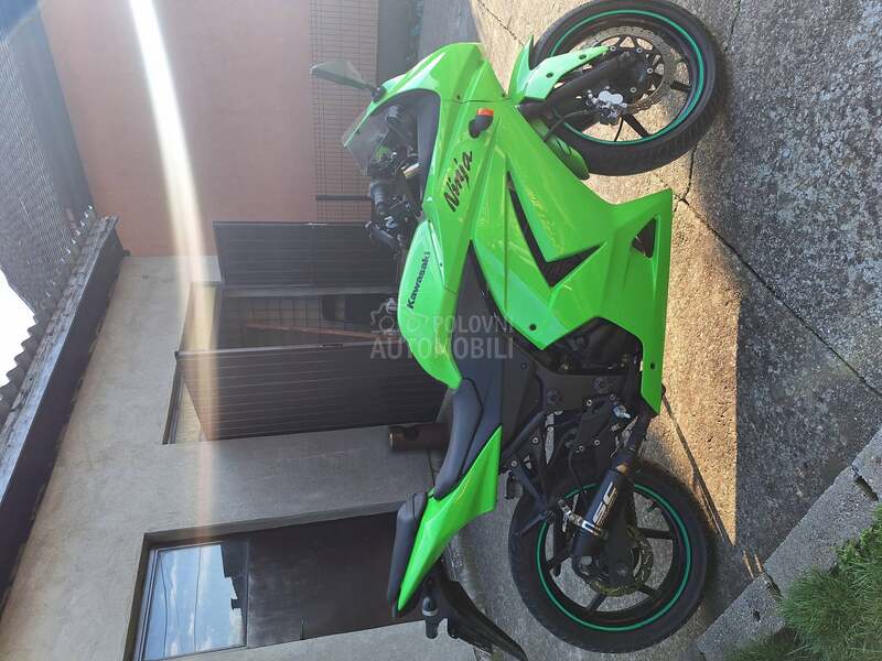 Kawasaki ninja 250r hitno