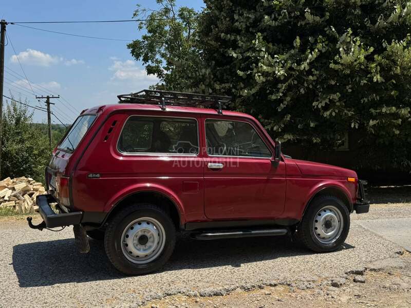 Lada Niva 1.7
