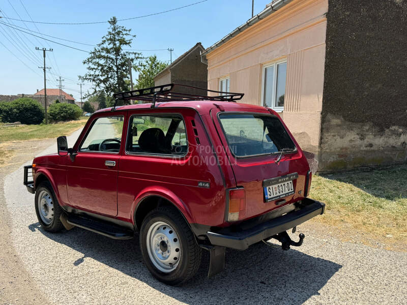 Lada Niva 1.7