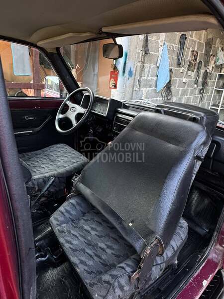 Lada Niva 1.7