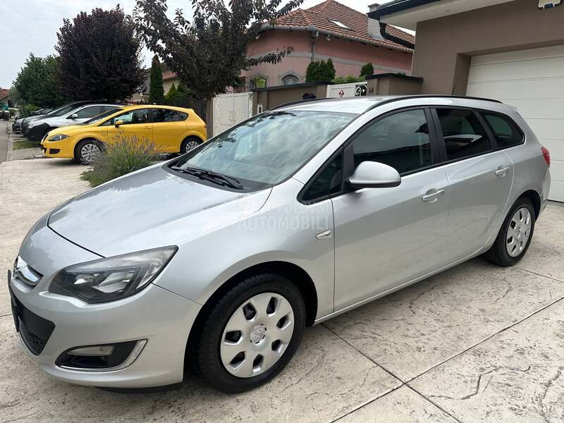 Opel Astra J 1.4 16v ENJOY
