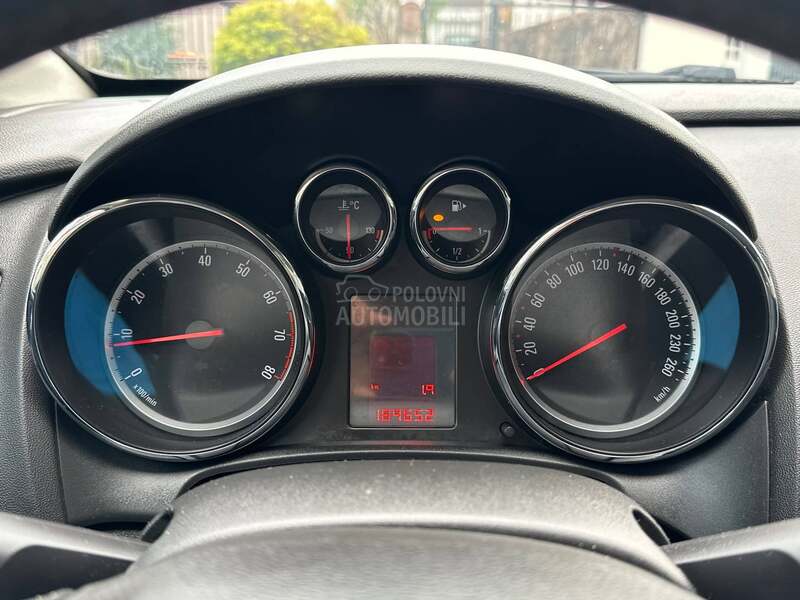 Opel Astra J 1.4 16v ENJOY