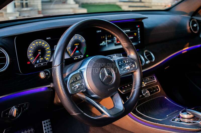 Mercedes Benz E 300 de AMG