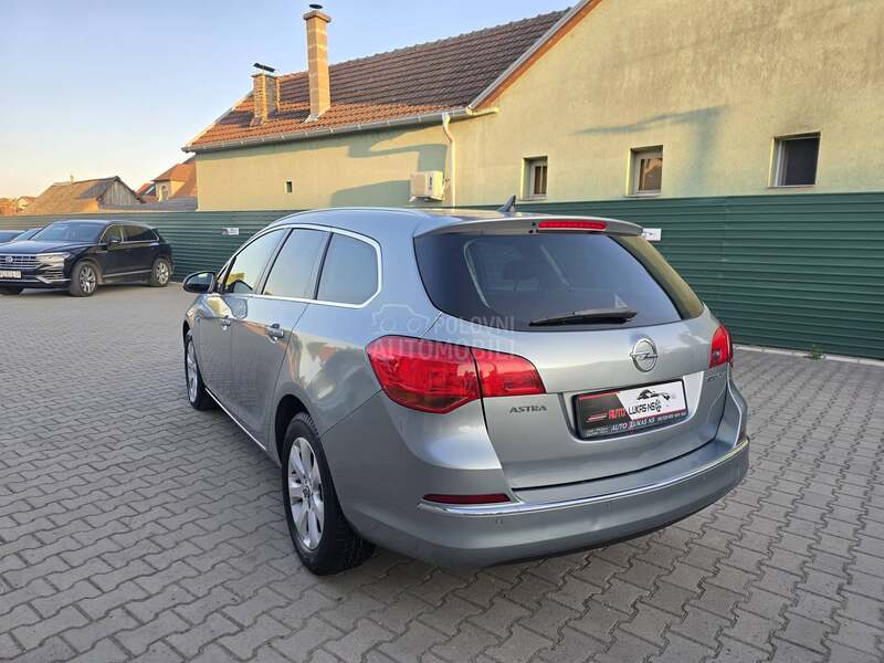 Opel Astra J 1.4 Turbo