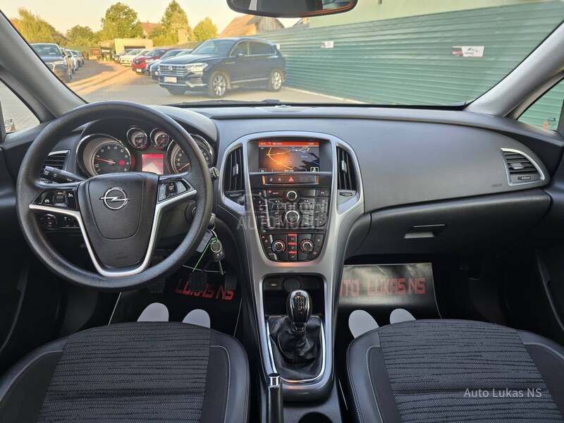 Opel Astra J 1.4 Turbo