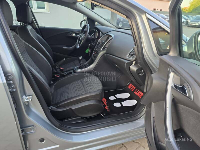 Opel Astra J 1.4 Turbo
