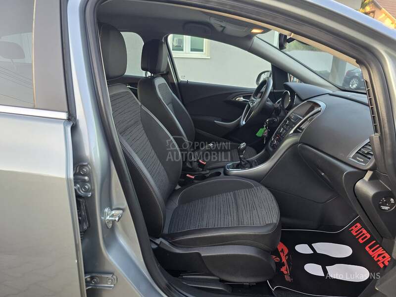 Opel Astra J 1.4 Turbo
