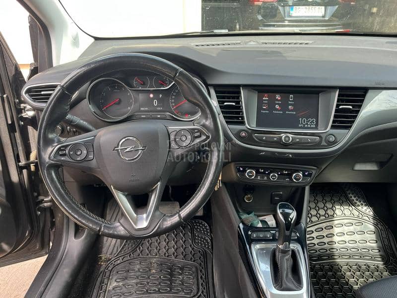 Opel Crossland X  1.5