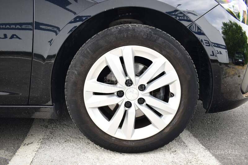 Peugeot 308 1.2 ACTIVE AT