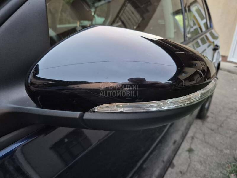 Volkswagen Golf 6 1,6TDI STYLE NOV