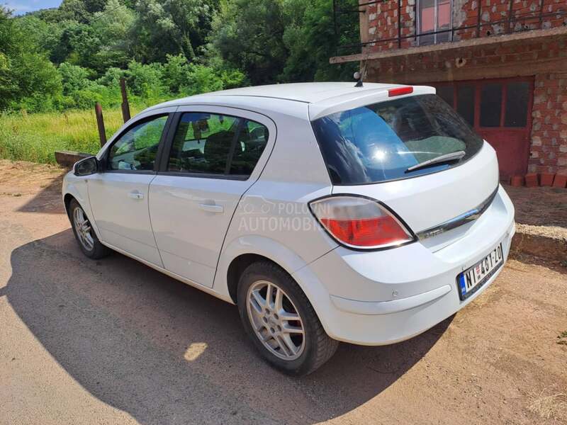 Opel Astra H 1.4