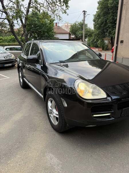 Porsche Cayenne 