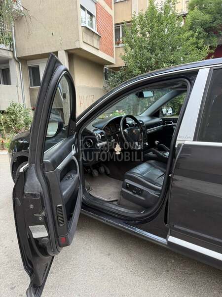 Porsche Cayenne 