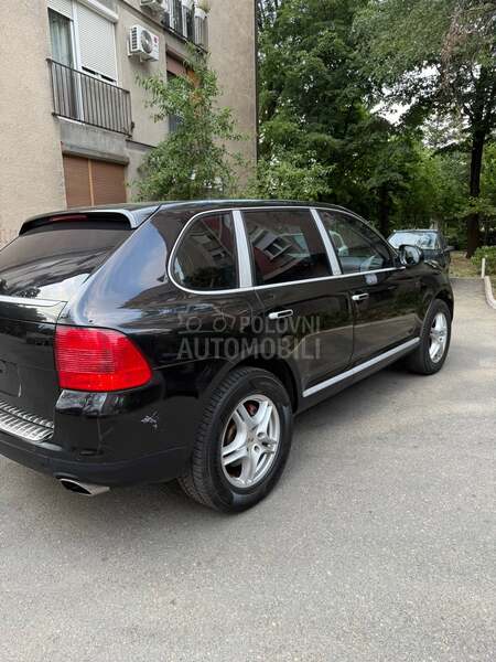 Porsche Cayenne 