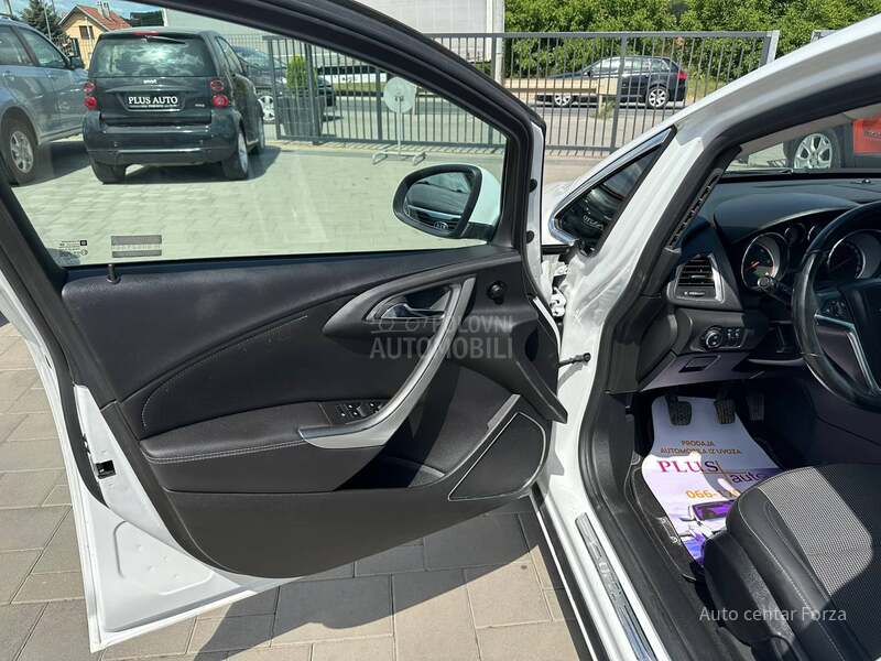 Opel Astra J N O V A / C O S M O