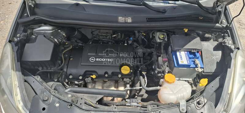 Opel Corsa D 1.2 BENC TTOOPP