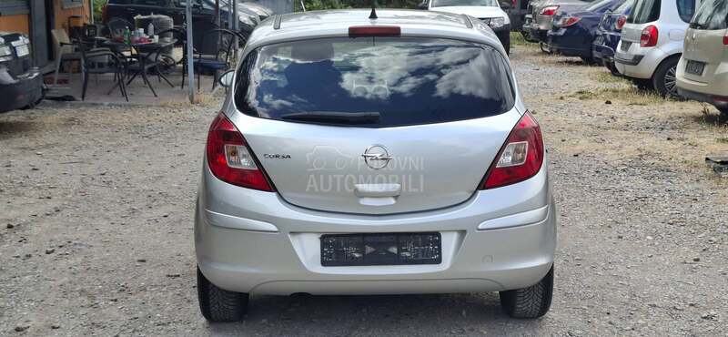 Opel Corsa D 1.2 BENC TTOOPP