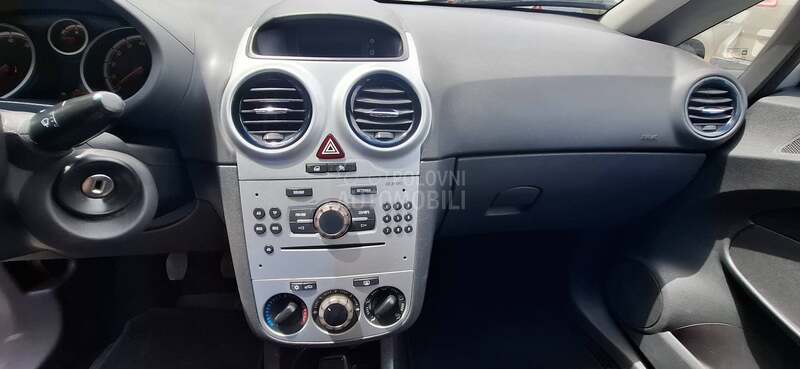 Opel Corsa D 1.2 BENC TTOOPP