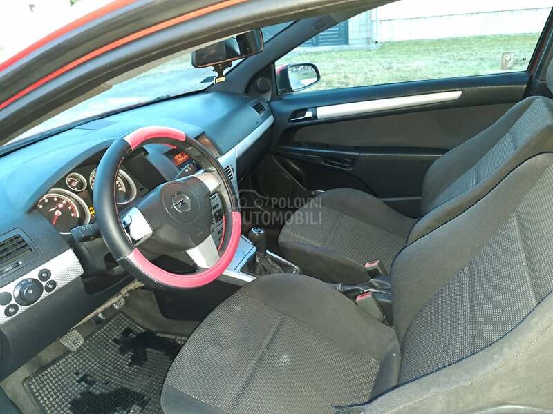 Opel Astra H 