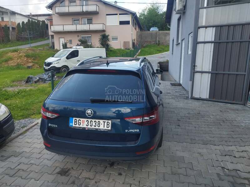 Škoda Superb 