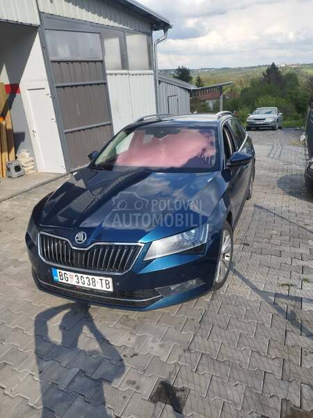 Škoda Superb 