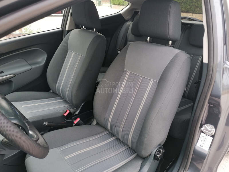 Ford Fiesta 1.2i TREND CH