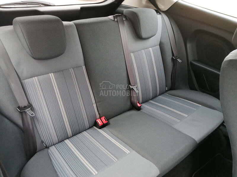 Ford Fiesta 1.2i TREND CH