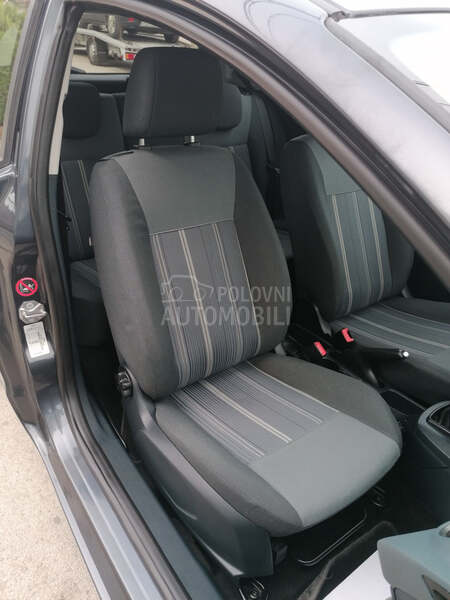 Ford Fiesta 1.2i TREND CH