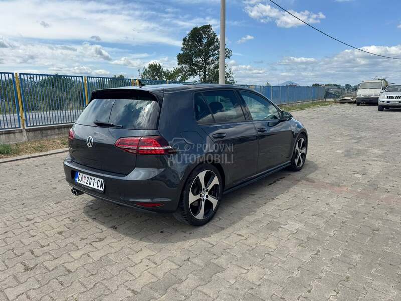 Volkswagen Golf 7 2.0 gtd dsg