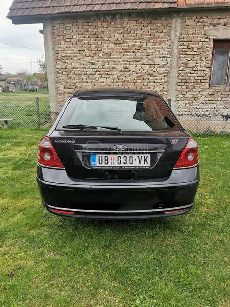 Ford Mondeo 