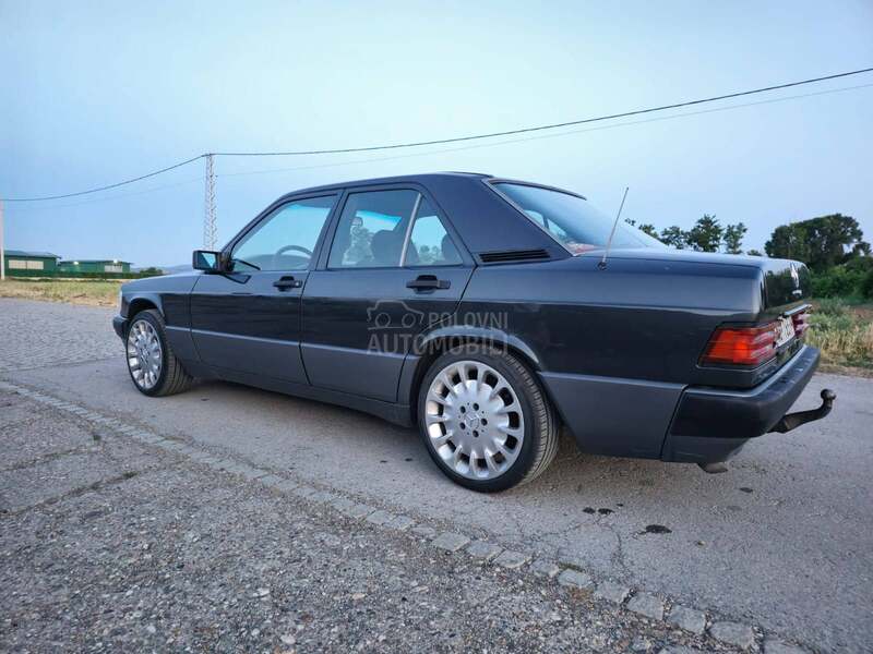 Mercedes Benz 190 2.5