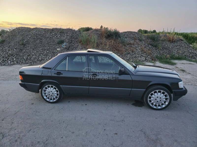 Mercedes Benz 190 2.5