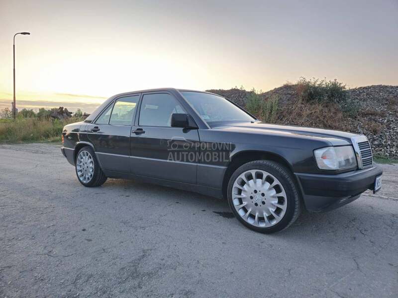 Mercedes Benz 190 2.5
