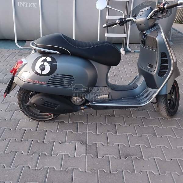 Vespa Sei giorni