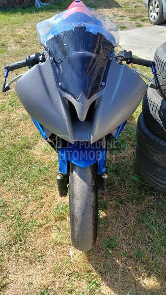 Yamaha r6