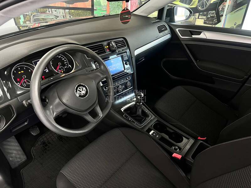 Volkswagen Golf 7 PLUS TSI