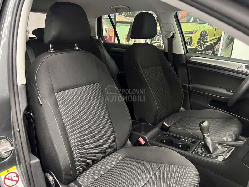 Volkswagen Golf 7 PLUS TSI
