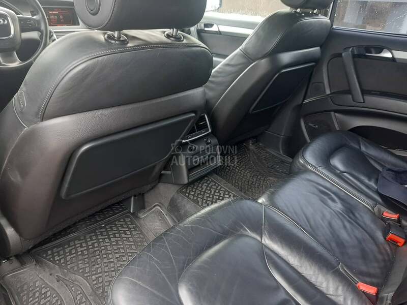 Audi Q7 B.E.Z U.L.A.G.A.NJ.A